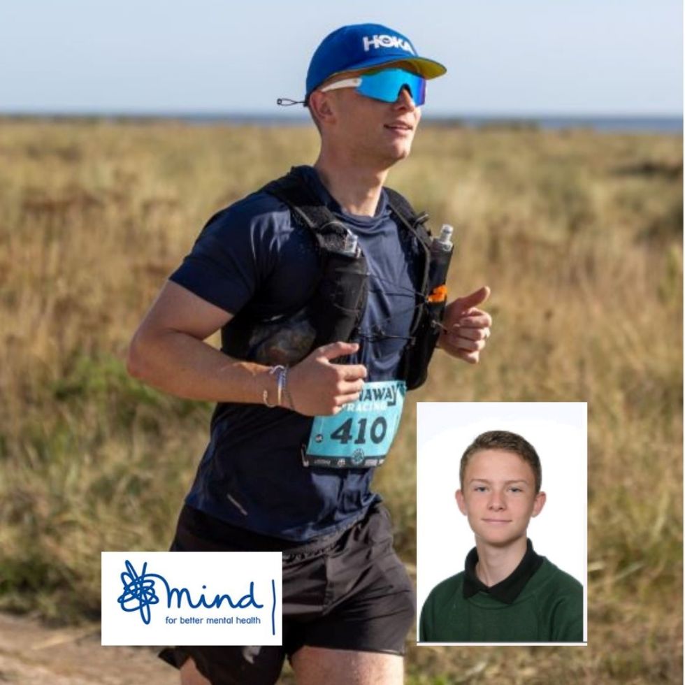 alumni in a running race