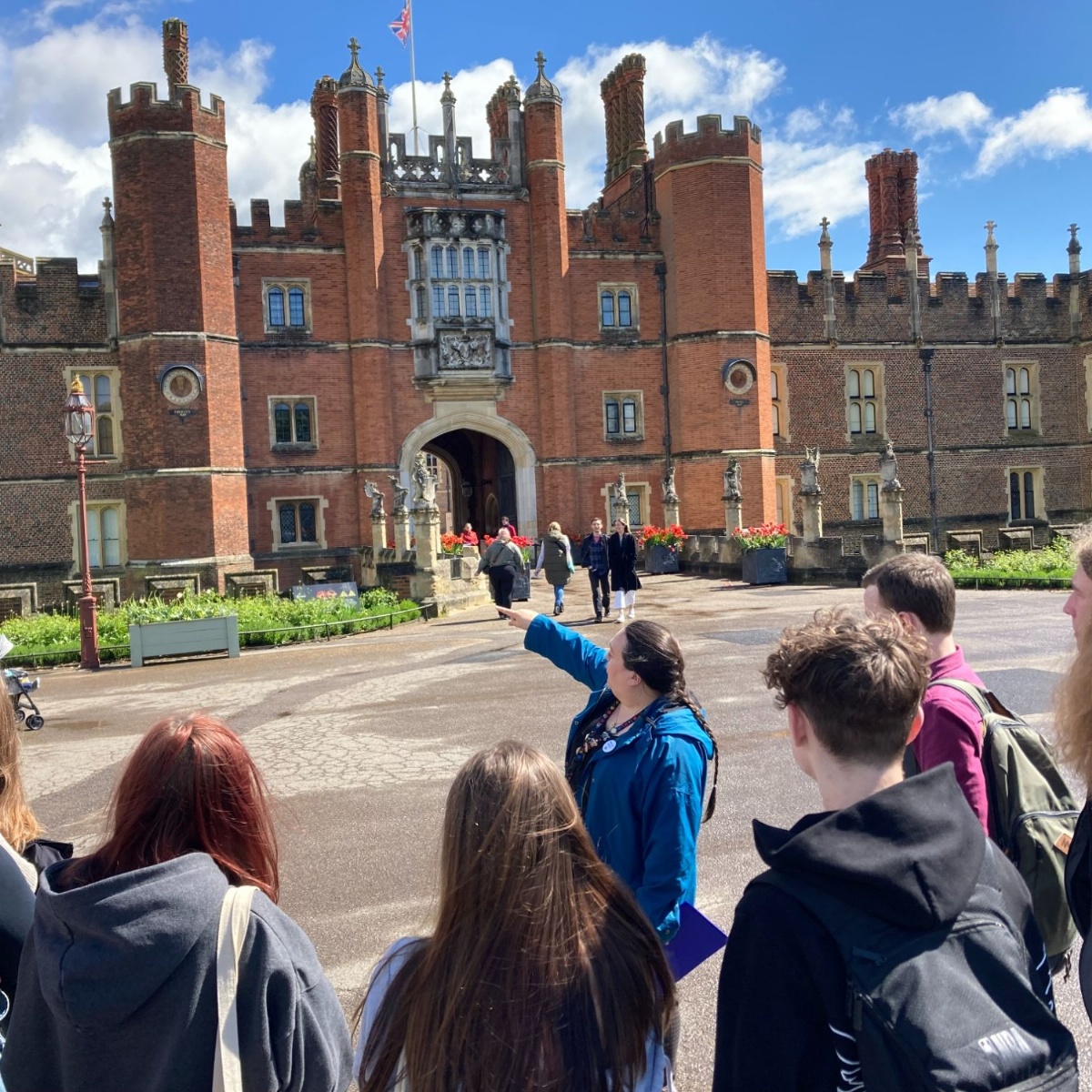 History students visit Hampton Court - Meadowhead School